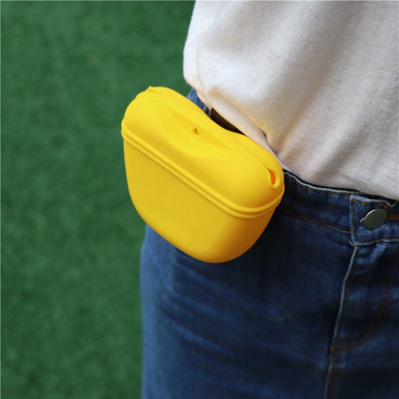 Portable Puppy Snack Bag Snack Bag Pet - detail view - PET'S FUN | interactive dog toy