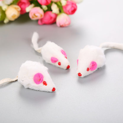 Cat Toy Large Rabbit Fur Mouse Pet Toy Plush Mouse Cat - lifestyle view - PET'S FUN | cat accessories