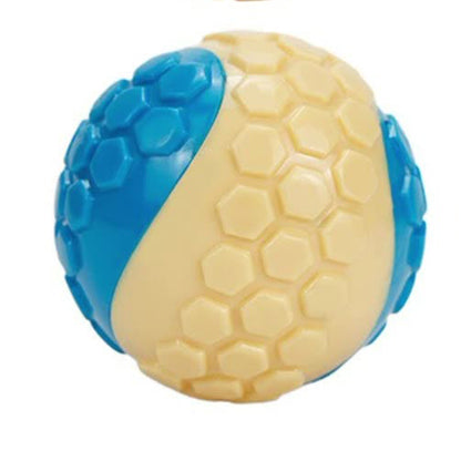 New Trp Ball Toy Plaid Molar Bite-resistant Dog Toy - detail view - PET'S FUN | dog accessories