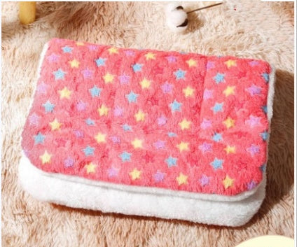 Fashion Pet Cat Four Seasons Mat Blanket - angle view - PET'S FUN | cat supplies